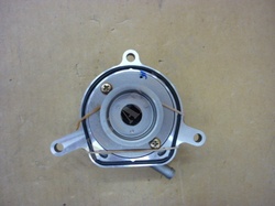 CYL. HEAD SIDE COVER ASSY.